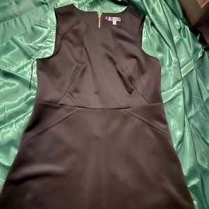 Jennifer Lopez sleeveless skater dress